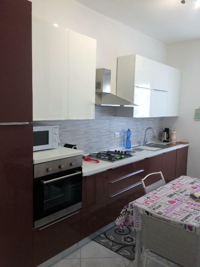 Appartamento Sul Porto 洛阿诺 外观 照片
