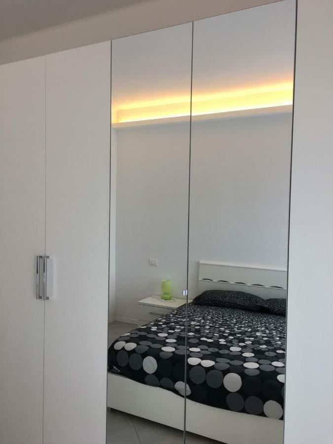 Appartamento Sul Porto 洛阿诺 外观 照片